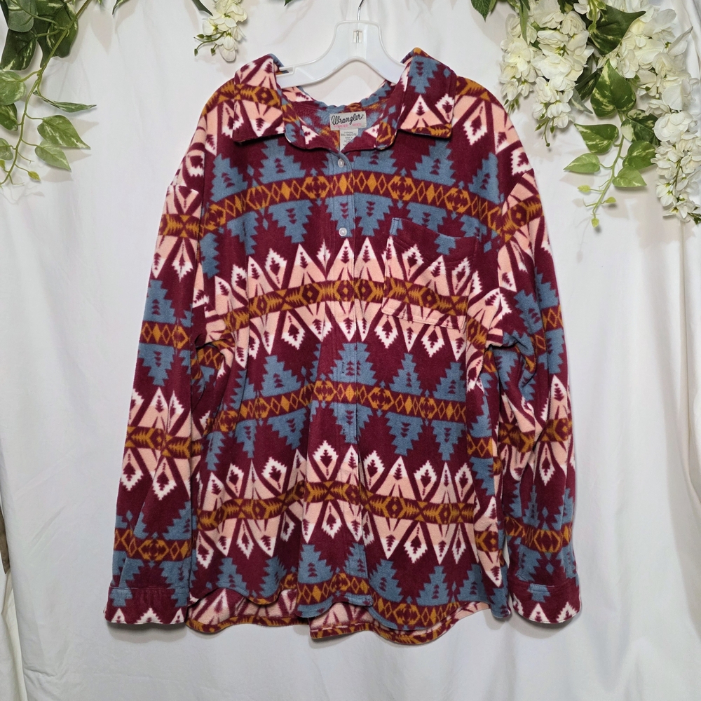 Wrangler Burgundy and Blue Patterned Button Down Shirt